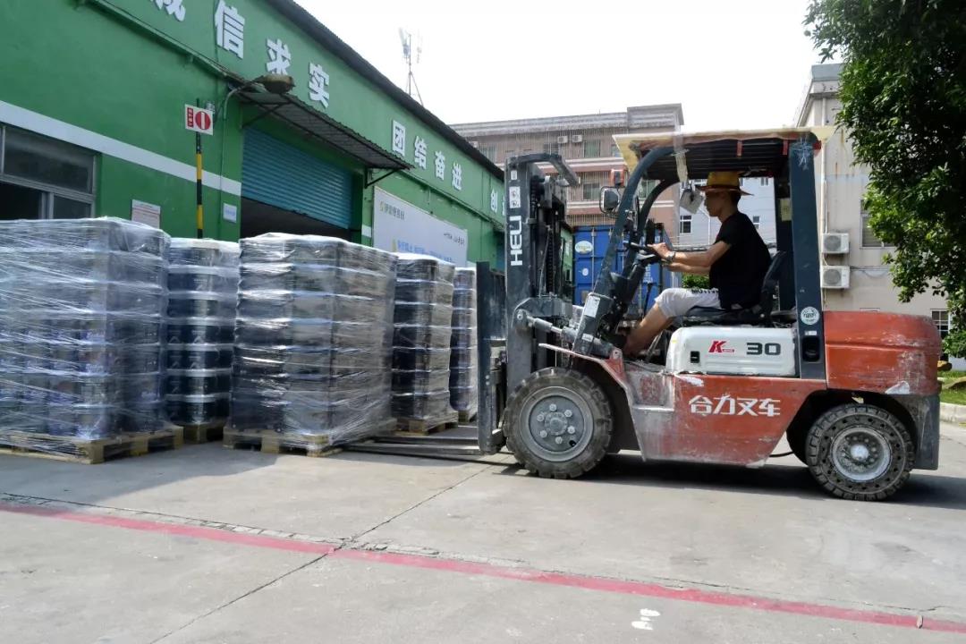 走俏市場！意大利基路伯原裝進口涂料又一批貨柜進倉(圖2)